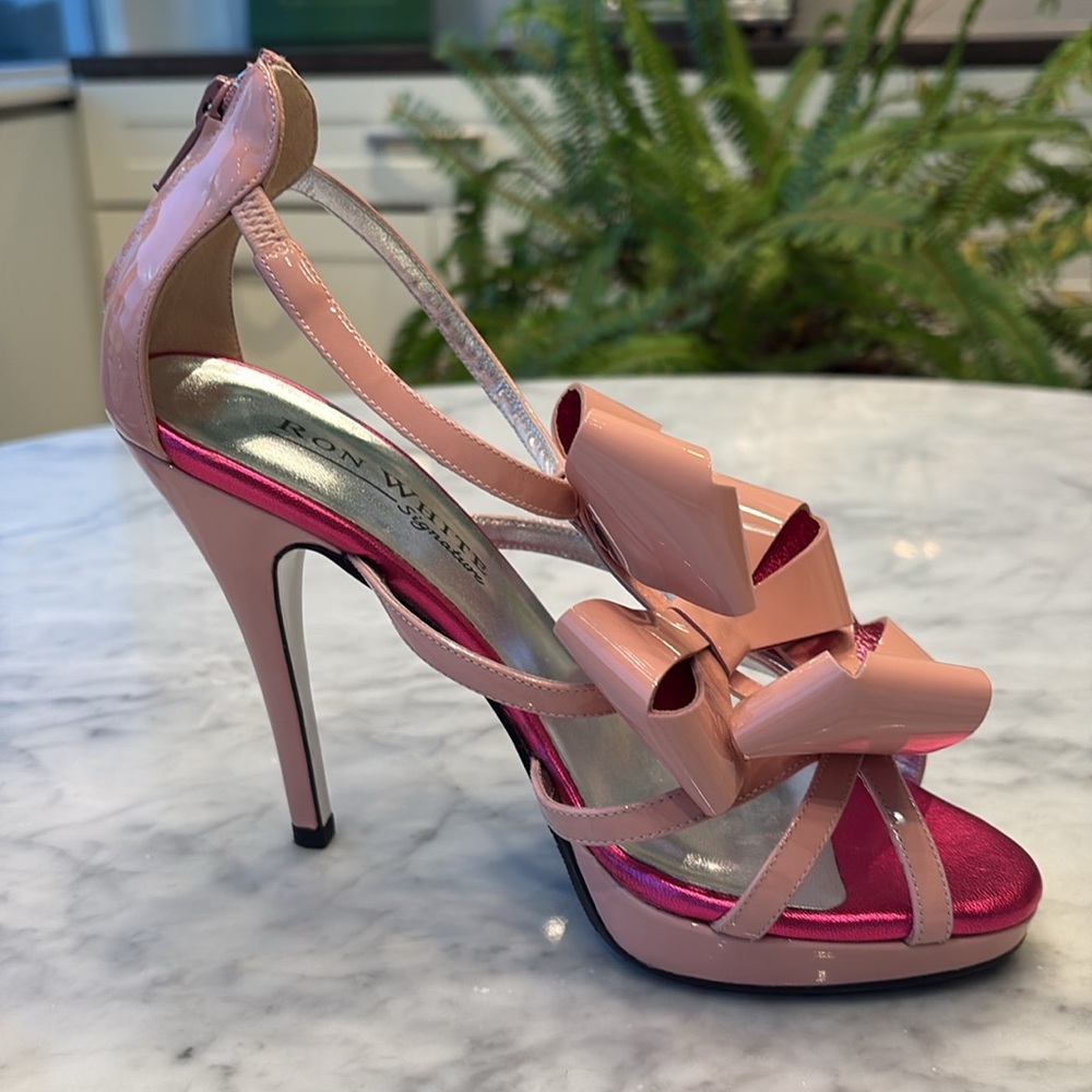 RON WHITE Stilleto NWOT